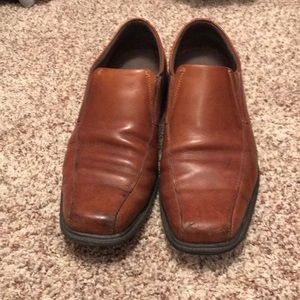 Dress shoes